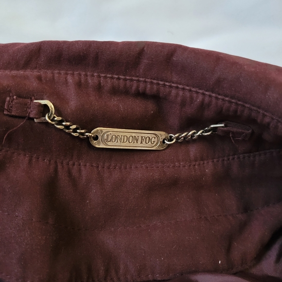 Vintage London Fog Women's Maroon Trench Coat‎ - Size 6 - Picture 12 of 14